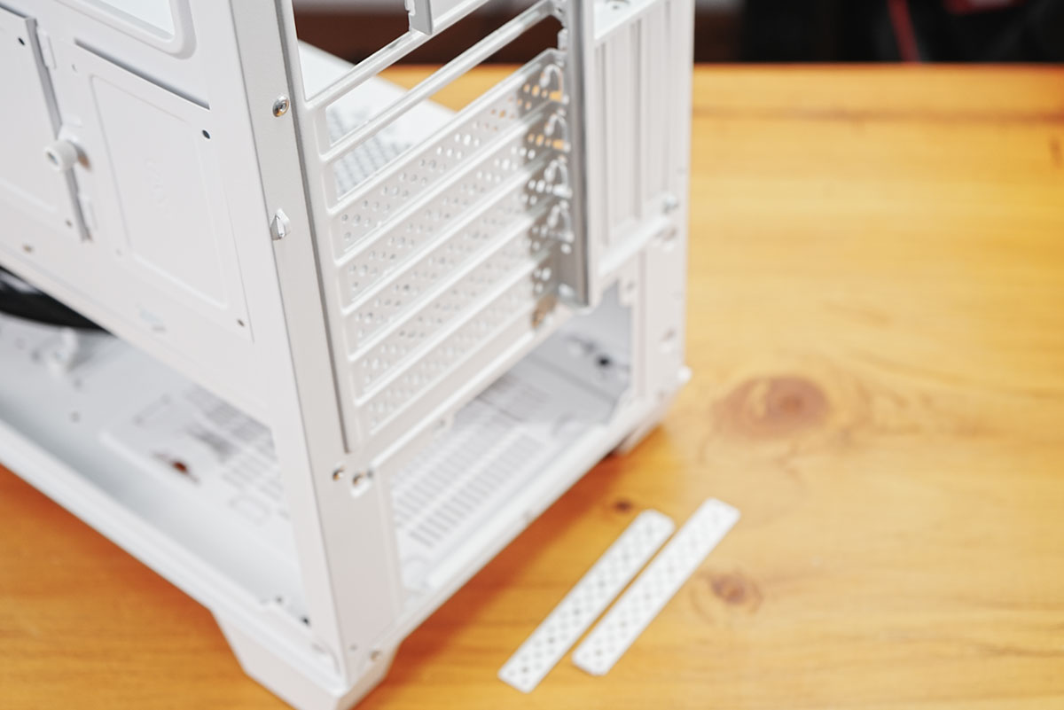 长城隐刃纯白机箱9